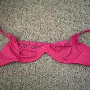 SKIMS unlined hot pink lace bra